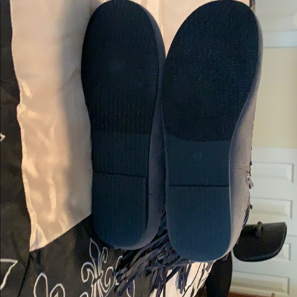 Boots - Picture 3 of 3